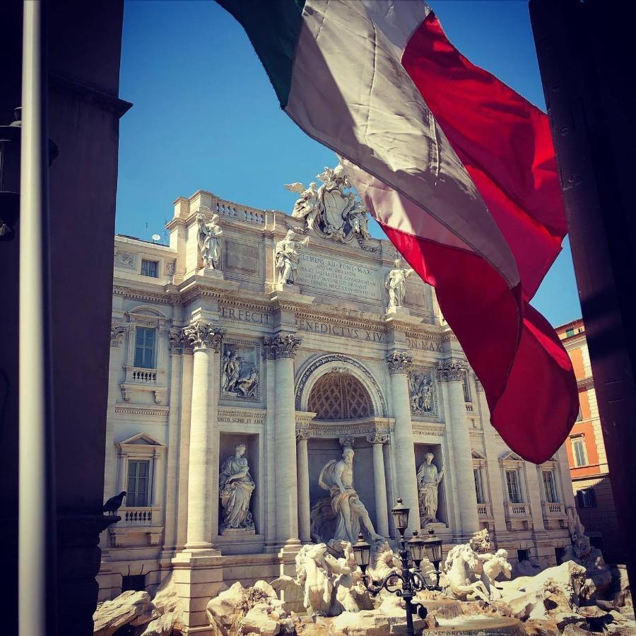 Trevinestrome - Exclusive Trevi Fountain View Apartment ภายนอก รูปภาพ