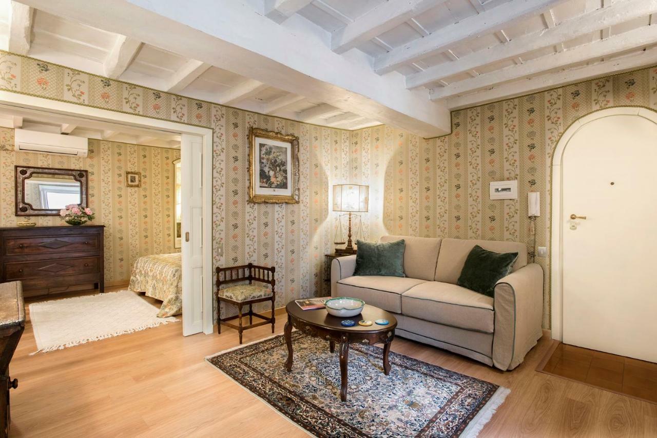 Trevinestrome - Exclusive Trevi Fountain View Apartment ภายนอก รูปภาพ