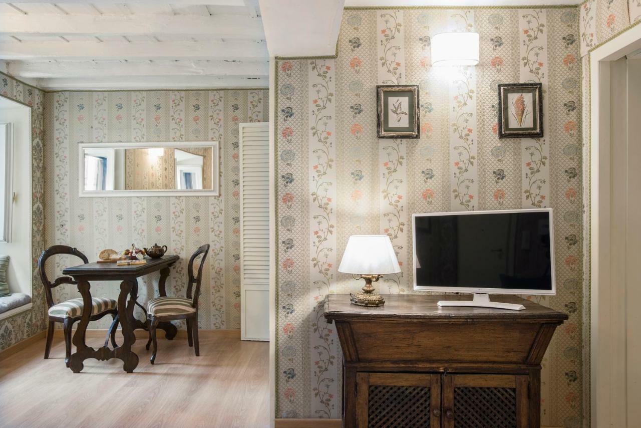 Trevinestrome - Exclusive Trevi Fountain View Apartment ภายนอก รูปภาพ