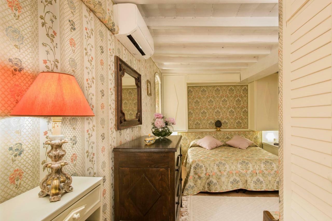 Trevinestrome - Exclusive Trevi Fountain View Apartment ภายนอก รูปภาพ